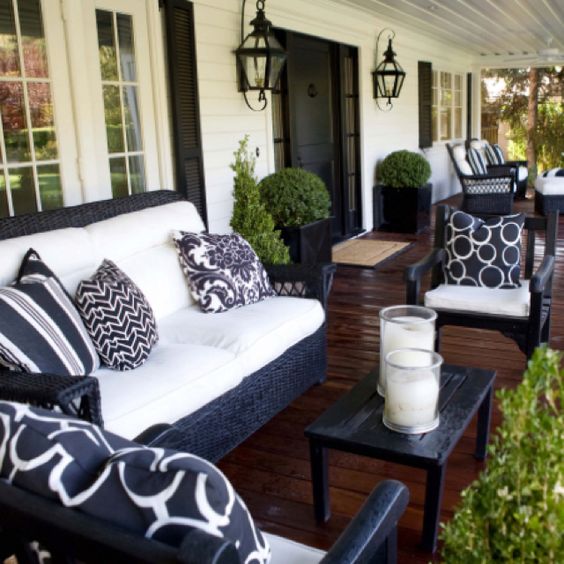 decorate your patio with painted furniture