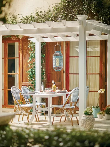 Create a Pergola Dream Palace