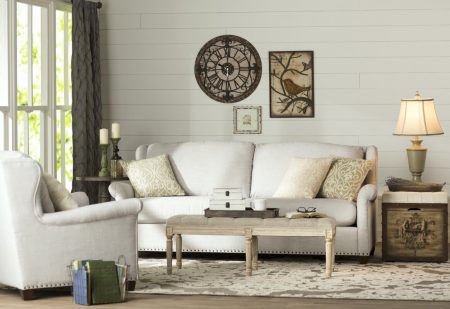 15 Farmhouse Coffee Table Decor Ideas