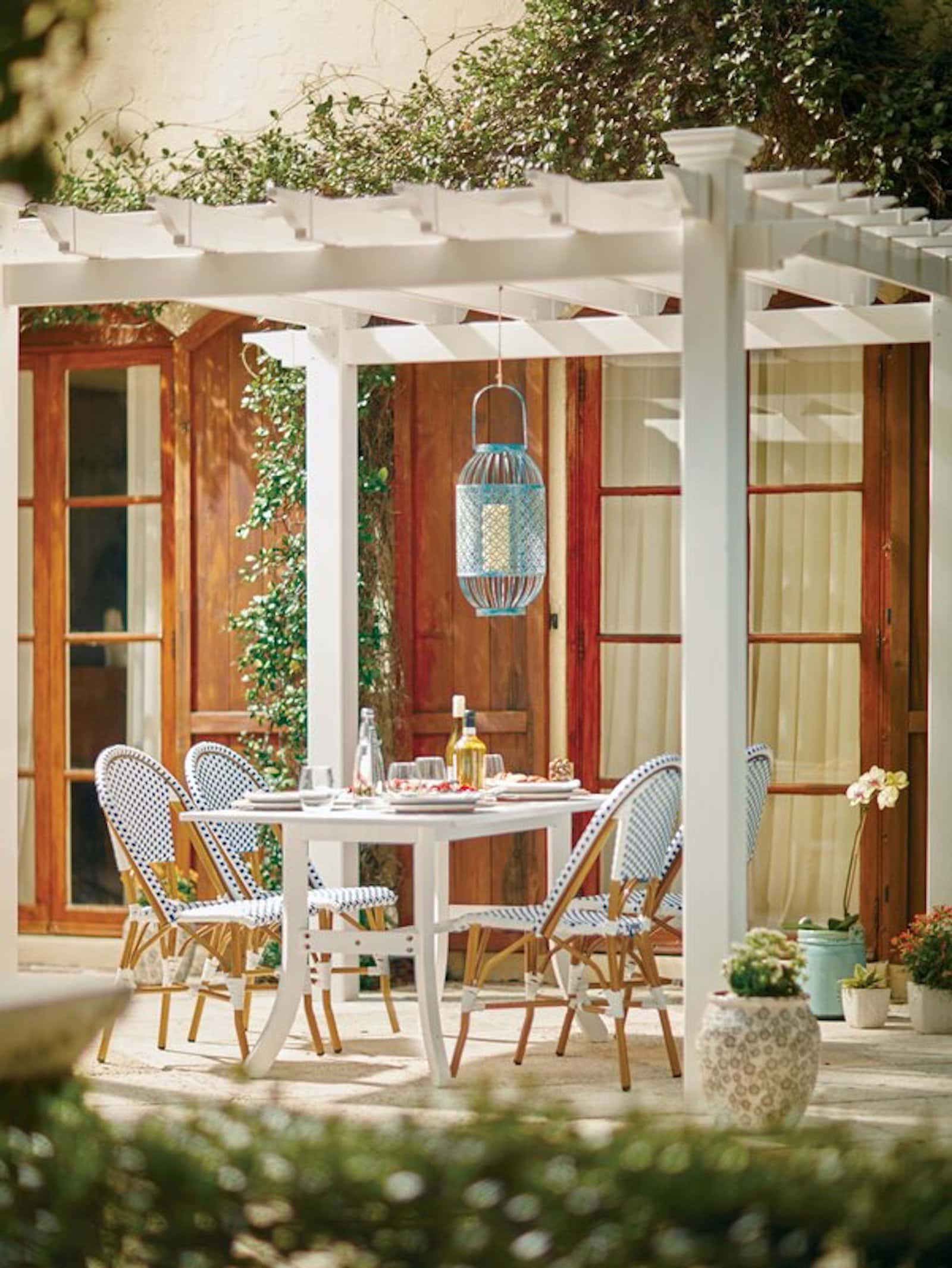 Build a Pergola and Keep It Bare