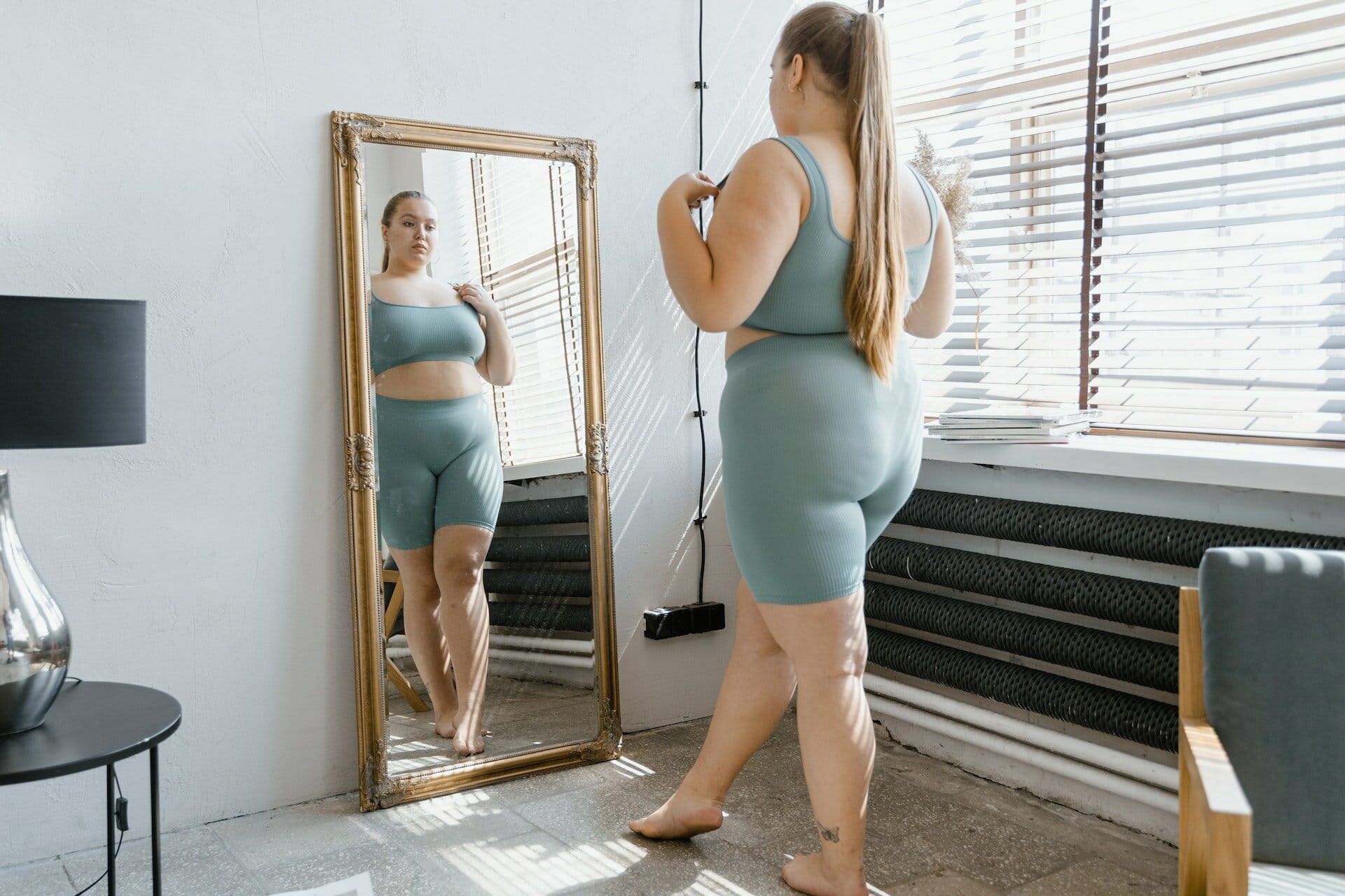  Mirror Bedroom