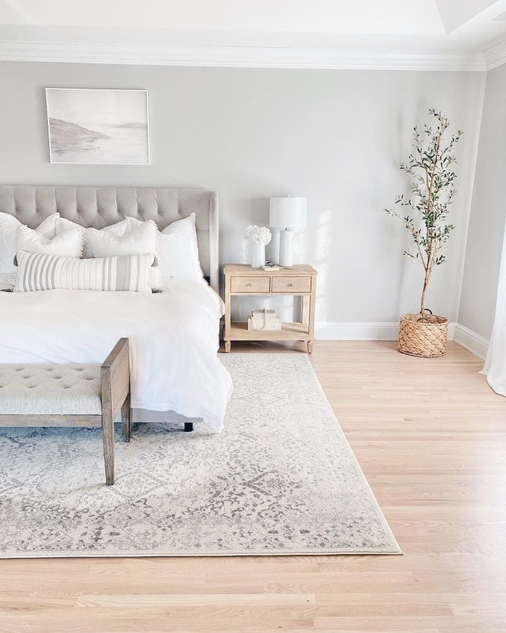 Go Large With an 8 x 10 Rug Under The Entire Bed