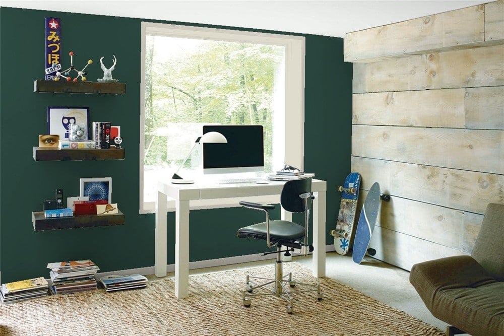 7 Hunter Green by Benjamin Moore