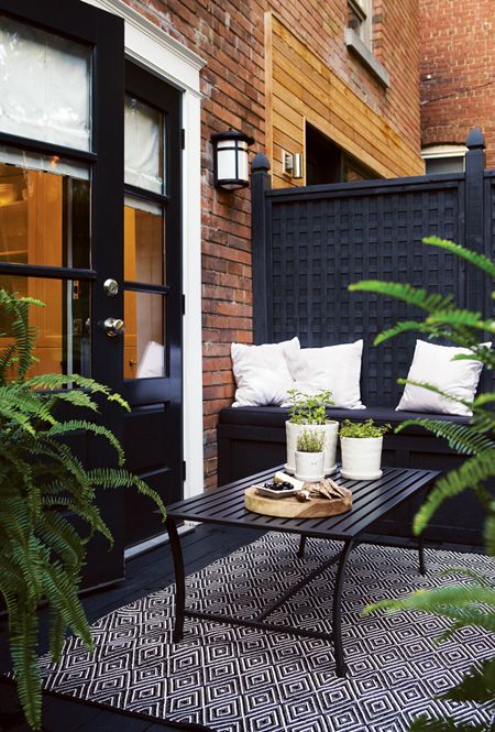 outdoor table and rug