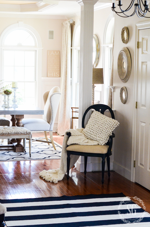 MEDALLION MIRRORS DIY in-the-foyer