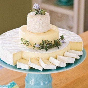 cheesecake table centerpiece