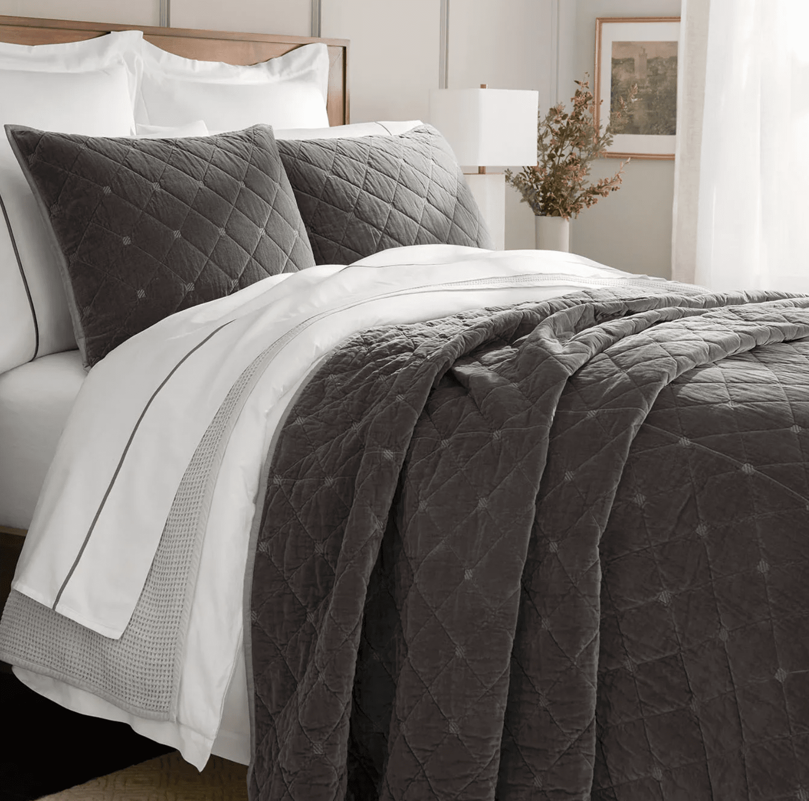 Black Quilt Set