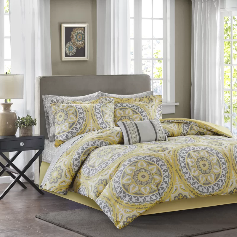 Let the Yellow Duvet Play Subtle